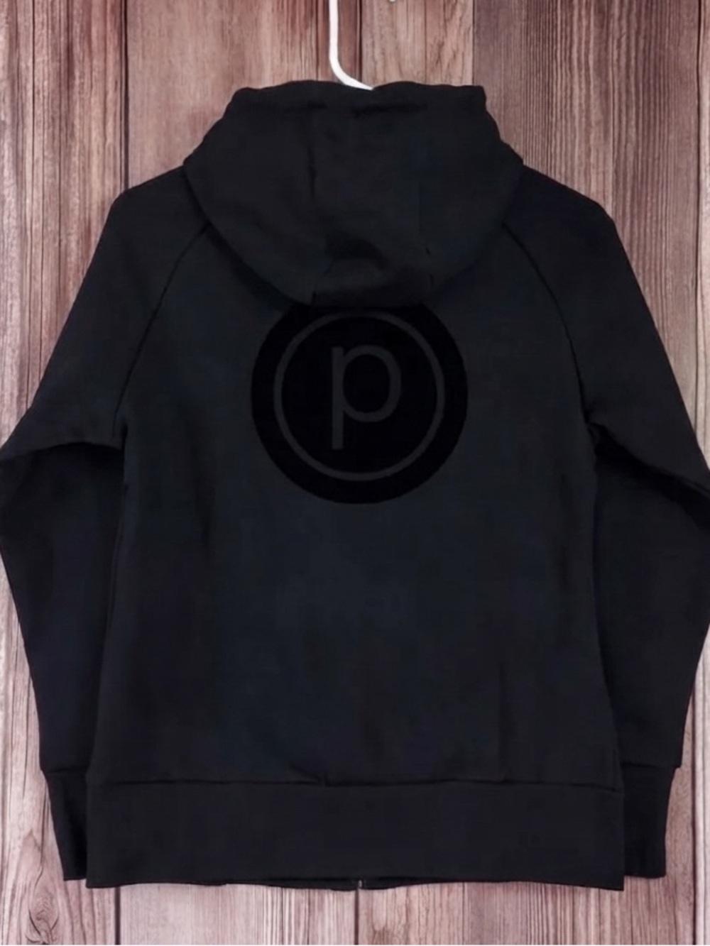 Tavi Noir Black Zip Up